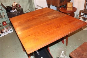 Pine drop leaf table - open 38.75" X 47"