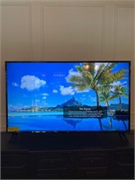 LG UHD TV webOS 65” Smart TV with box