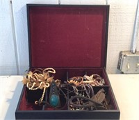 jewelry box w/ Native American look Jewelry