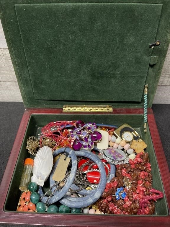 Jewelry Box With Jewelry