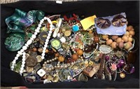 Tray of assorted vintage and costume jewelry