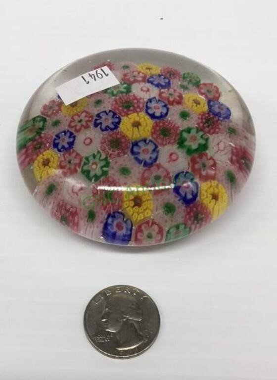 Paperweight with colorful flower pattern -