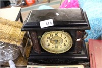 ANTIQUE MANTEL CLOCK