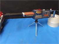 Tin Toy Double Barrel Machine Gun. Battery