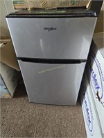 Microwave And Whirlpool Countertop Refrigerator