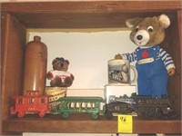Shelf Lot: Cast Train, Bears, Bottle