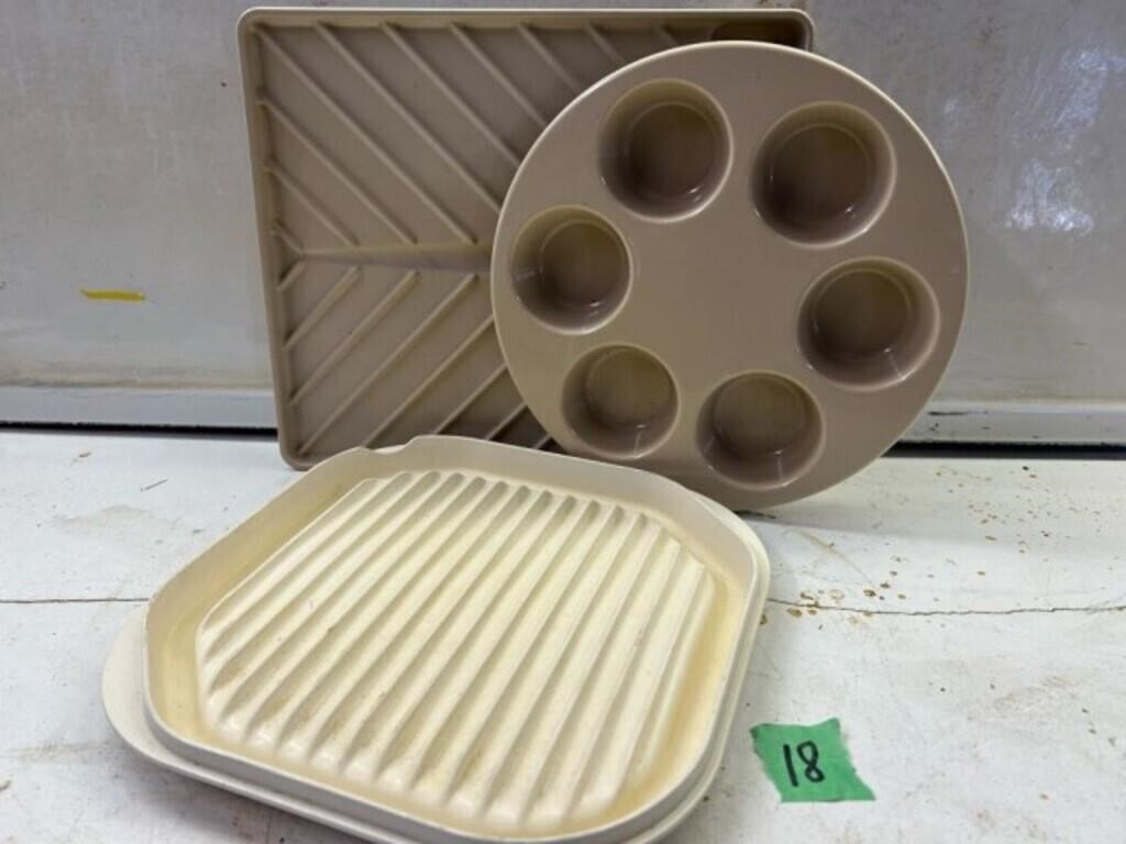 Microwave trays