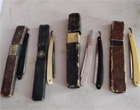 COLLECTION ANTIQUE RAZORS