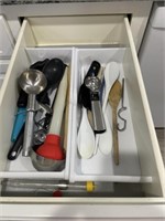 Contents of Kitchen Drawers