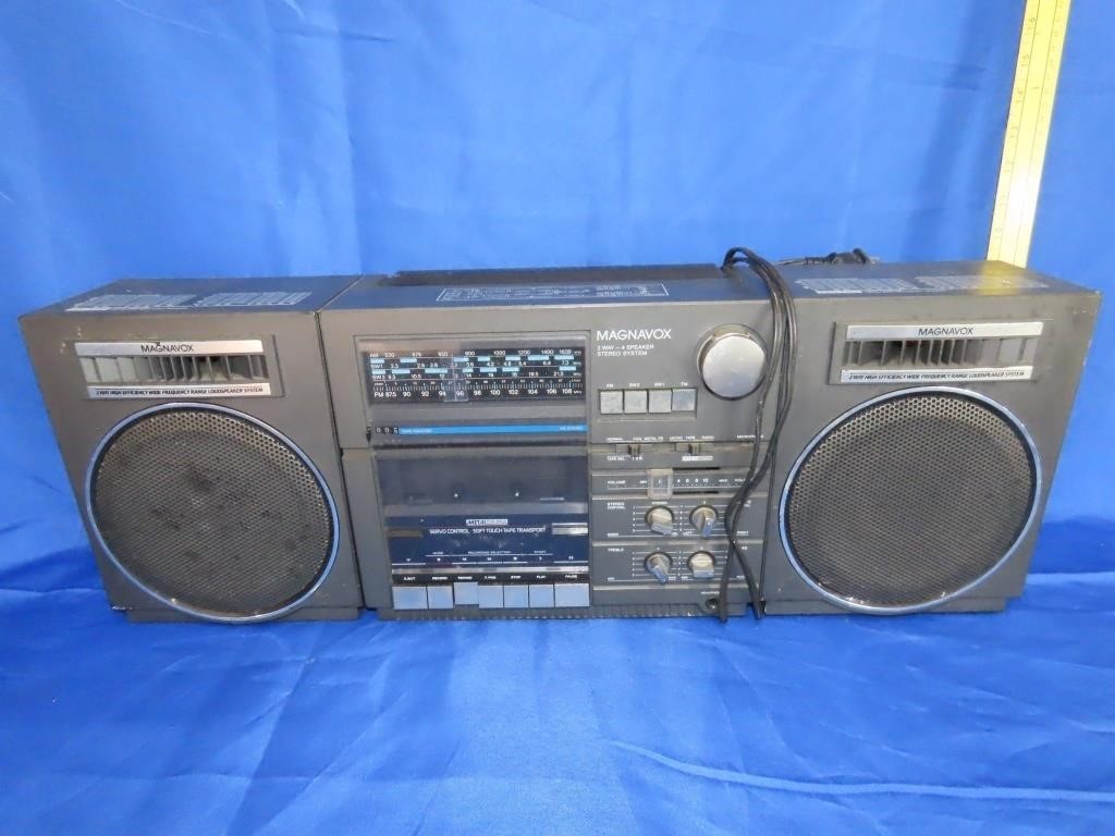 Magnavox Radio / Boom Box