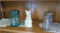 Vintage decor lot