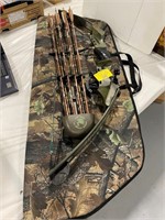 PSE GAME SPORT BOW W/ ARROWS, CAMO CASE