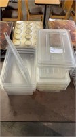 1 LOT 8 CAMBRO CONTAINERS W/LIDS