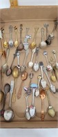Lot of collectors/ state spoons including -