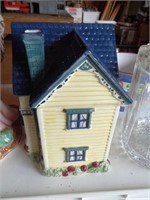 HOUSE COOKIE JAR / G2WS