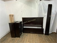 WOODEN FULL SIZE BED WITH STORAGE DRAWERS