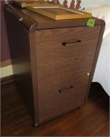 Roll around 2 drawer file cabinet