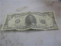 1/2 Size 5 Dollar bill