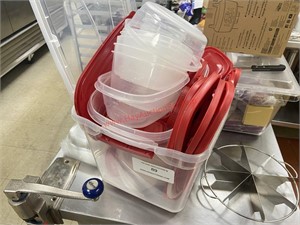 LARGE LOT - PLASTIC STORAGE CONTAINERS W/ LIDS