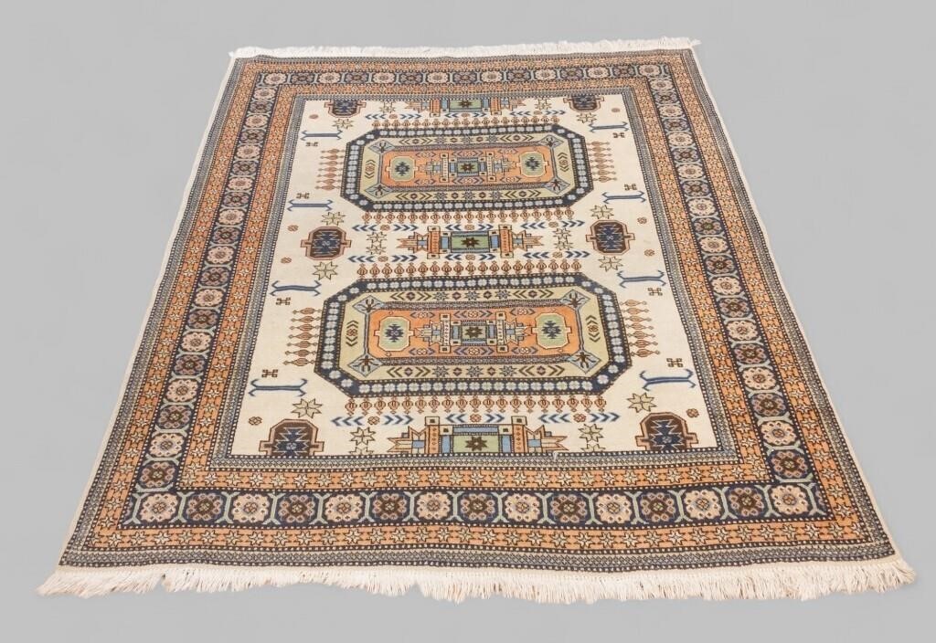 HAND KNOTTED TRIBAL PERSIAN WOOL RUG