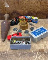 Tin litho wind up train, buttons etc