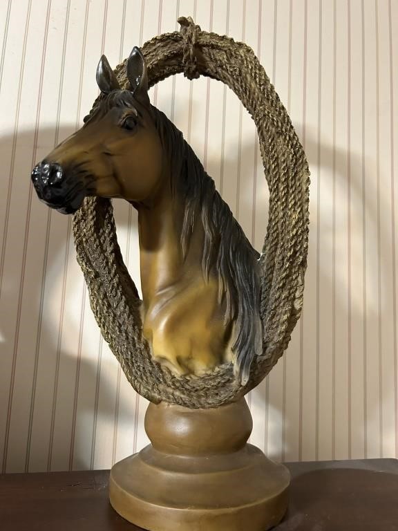 Horse Head in Rope - Wild West Decoration