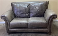 TUFTED BROWN LEATHER LOVESEAT