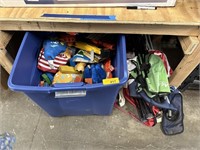 LOT OF FOLDING CHAIRS / BIN W CONTENTS