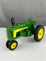 Ertyl John Deere tractor