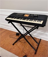 Yamaha Keyboard PSR-530 & Stand