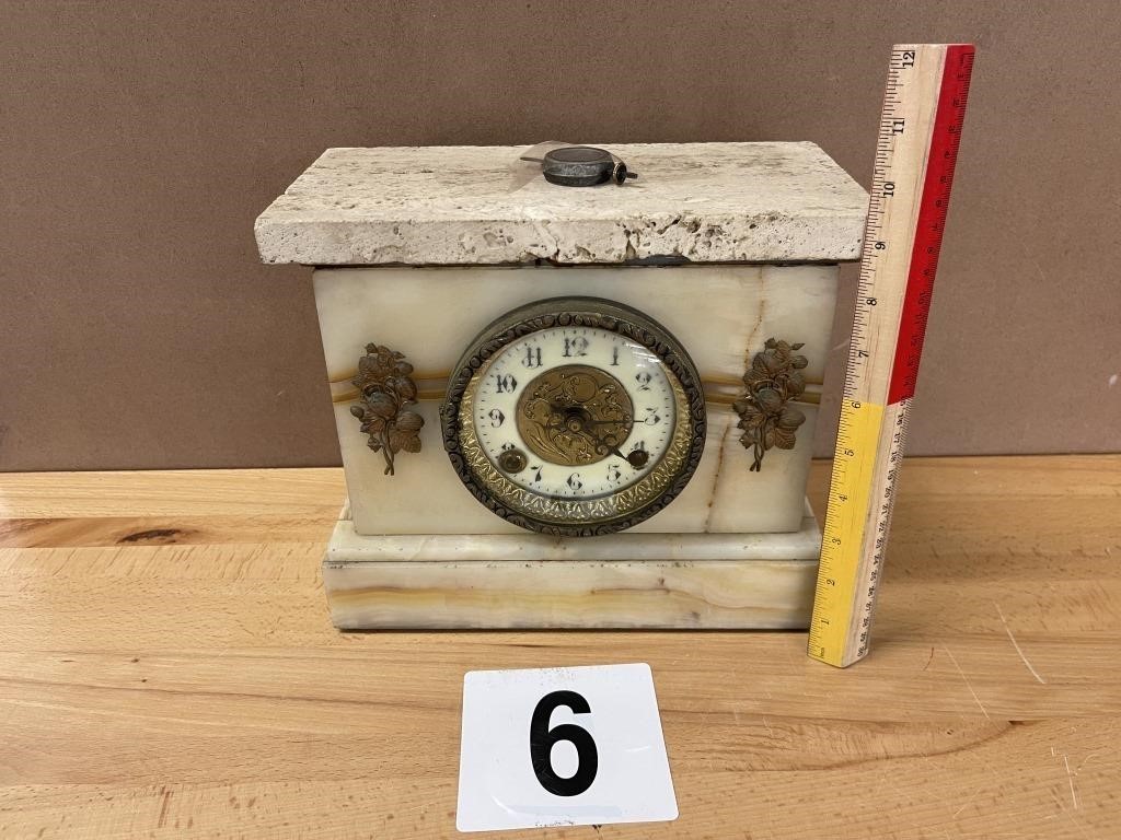 ANTIQUE MANTLE CLOCK - W/ KEY