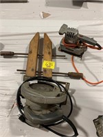 WOODEN CLAMPS, SANDER, SKIL SAW