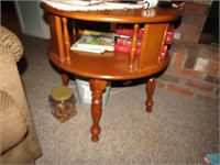 2 end tables,plant & trays