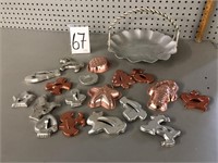 COOKIE CUTTERS AND METAL SERVING BASKET