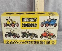 HIGHWAY PIONEERS OFFICIAL CONSTRUCTION KIT