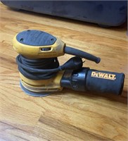 Dewalt Palm Sander