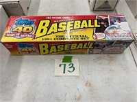 Topps baseball picture cards