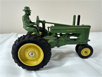 Ertl John Deere die cast toy tractor