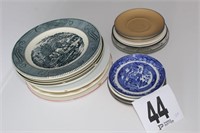 (10) Plates & (2) Saucers - Assorted (U231)
