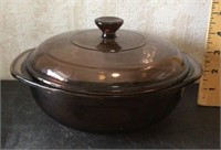 Glass Pyrex Visionware casserole with lid