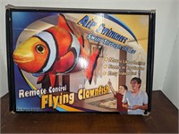 Air Swimmers Remote Control Clownfish