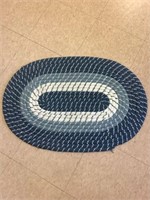 Oval braided rug 30"x21"