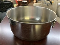 STAINLESS MIXING BOWL  10" X 5"