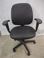 Office Chair w/Armrests