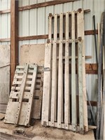 Primitive Wooden Truck Side Boards with Gate