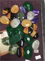 Large lot of assorted stone pendants       (k 15)