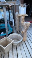 Wooden Stump Plant Stand & 3 Flower Pots