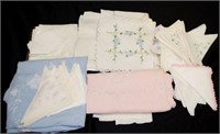 Collection vintage linen napkins etc