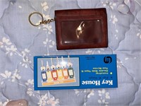 Folding Key Wallet and Key Organizer - See photos.