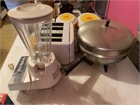 4 slice toaster, electric skillet & blender